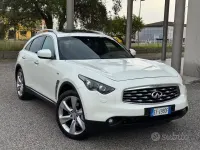 Usata Infiniti Fx30 Premium 238 CV (175 kW) 2010 Bianco SUV