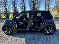 Usata Smart ForFour Prime 71 CV (52 kW) 2015 Nero Utilitaria