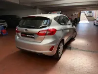 Usata Ford Fiesta 86 CV (63 kW) 2018 Grigio Utilitaria