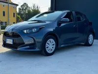 Usata Toyota Yaris Hybrid Active 92 CV (67 kW) 2025 Other Berlina