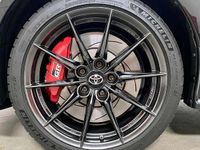 Begagnad Toyota Yaris 261 HK (191 kW) 2021 Svart Halvkombi