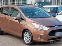 Usado Ford B-MAX 100 CV (73 kW) 2015 Marrón Monovolumen