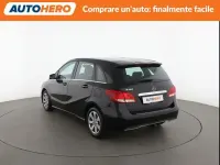 Usata Mercedes B180 Executive 122 CV (89 kW) 2018 Nero Utilitaria