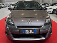 Usata Renault Clio III 75 CV (55 kW) 2010 Grigio Berlina