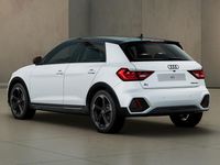 Nuova Audi A1 Comfort 116 CV (85 kW) 2026 Bianco ghiacciaio metallizzato nero mito SUV