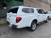 Usata Mitsubishi L200 Intense 178 CV (130 kW) 2013 Bianco Pick-up