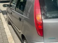 Usado Fiat Punto 2001 Gris Utilitario