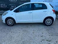 Usata Toyota Yaris Sol 69 CV (50 kW) 2010 Bianco Utilitaria