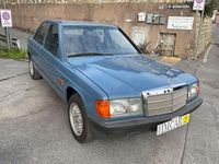 Usata Mercedes 190 94 CV (69 kW) 1983 Blu/azzurro Berlina