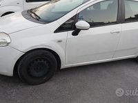 Usata Fiat Punto 75 CV (55 kW) 2007 Bianco Utilitaria