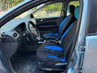 Usata Ford Focus 90 CV (66 kW) 2005 Grigio Station wagon