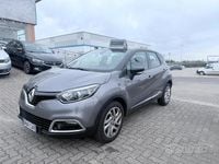 Usata Renault Captur 90 CV (66 kW) 2016 Argento SUV