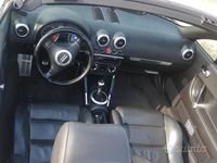 Usata Audi TT Roadster 179 CV (131 kW) 2000 Grigio Cabrio