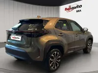 Usata Toyota Yaris Cross Trend 116 CV (85 kW) 2022 Oxide bronze SUV
