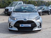 Begagnad Toyota Yaris Hybrid Business Edition 92 HK (67 kW) 2022 Grå Sedan