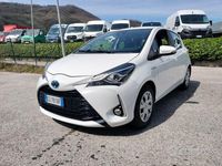 Usata Toyota Yaris Hybrid Business Edition 116 CV (85 kW) 2020 Bianco Berlina