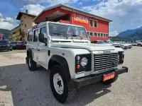 Usata Land Rover Defender 122 CV (89 kW) 2007 Bianco Station wagon