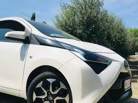 Usata Toyota Aygo X Cool 72 CV (52 kW) 2018 Bianco SUV