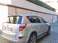 usata Toyota RAV4 RAV 42.2 d-cat Luxury 150cv auto dpf my09