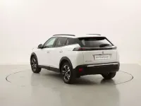 Usata Peugeot e-2008 Allure 56 kW (77 CV) 2021 Bianco SUV
