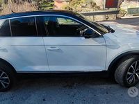 Usata VW T-Roc 150 CV (110 kW) 2017 Bianco SUV