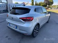 Usata Renault Clio V Techno 91 CV (66 kW) 2023 Grigio Berlina