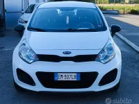 Usata Kia Rio EX 86 CV (63 kW) 2012 Bianco Berlina
