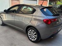 Gebraucht Alfa Romeo Giulietta Business 120 PS (88 kW) 2017 Grau Kleinwagen