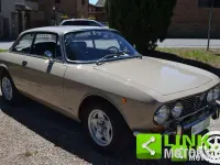 Usata Alfa Romeo 2000 Veloce 129 CV (94 kW) 1972 Beige Coupé