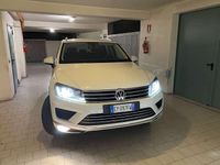 Usata VW Touareg Executive 204 CV (150 kW) 2015 Bianco SUV