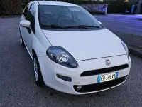 Usata Fiat Grande Punto 77 CV (56 kW) 2012 Bianco Utilitaria