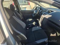 Gebraucht Peugeot 207 70 PS (51 kW) 2009 Grau Limousine