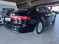 Usata Jaguar XF Prestige 180 CV (132 kW) 2018 Nero Berlina