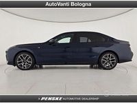 Usata BMW 740 M Sport 299 CV (219 kW) 2024 Blu/azzurro Berlina