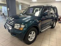 Usata Mitsubishi Pajero 160 CV (117 kW) 2001 Verde SUV
