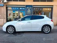 Usata Alfa Romeo Giulietta Exclusive 105 CV (77 kW) 2015 Bianco Utilitaria