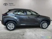 Usata Toyota Yaris Cross Active 116 CV (85 kW) 2025 Grigio SUV