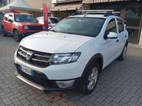 Usata Dacia Sandero Prestige 90 CV (66 kW) 2015 Bianco Berlina
