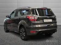 Usata Ford Kuga ST-Line 120 CV (88 kW) 2019 Grigio SUV