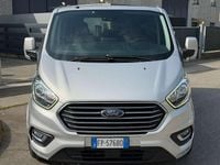 Usata Ford Tourneo Custom Titanium 131 CV (96 kW) 2018 Argento fioretto metallizzato Furgone