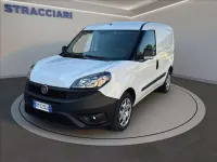 Usata Fiat Doblò Lounge 105 CV (77 kW) 2023 Bianco Monovolume