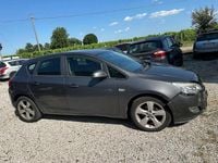 Usata Opel Astra 140 CV (102 kW) 2013 Grigio Berlina