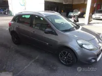 Usata Renault Clio 103 CV (75 kW) 2011 Grigio Station wagon