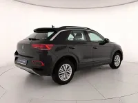 Usata VW T-Roc Life 116 CV (85 kW) 2025 Deep black perlato SUV