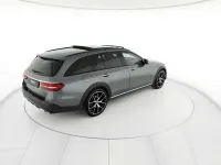 Usata Mercedes E220 All-Terrain Premium Plus 200 CV (147 kW) 2022 Grigio selenite metallizzato Station wagon