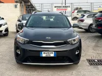 Second-hand Kia Stonic Style 120 CP (88 kW) 2019 Albastru SUV