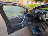 Usata Opel Astra 110 CV (80 kW) 2012 Grigio Berlina