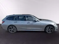Usata BMW 330 M Sport 245 CV (180 kW) 2024 Skyscraper grau Station wagon