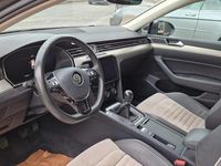 usata VW Passat 1.6 TDI Highline BlueMotion Technology
