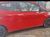 Usata Toyota Aygo 69 CV (50 kW) 2017 Rosso Utilitaria